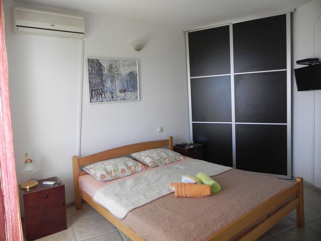 Apartments & Rooms Villa Anastasija ウルツィニ 部屋 写真